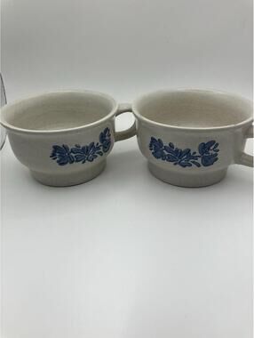 PFALTZGRAFF YORKTOWNE LOT OF 2 SOUP BOWLS/CUPS Made In USA